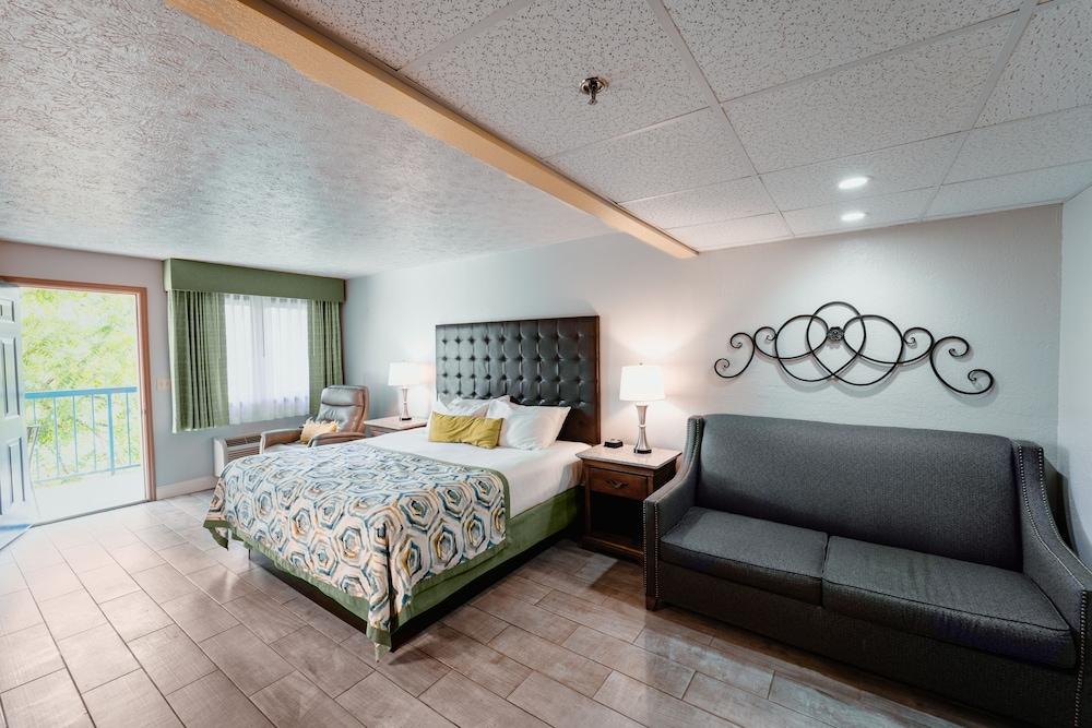 Accommodation By Willow Brook Lodge Пиджен Фордж Екстериор снимка