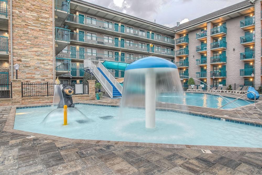 Accommodation By Willow Brook Lodge Пиджен Фордж Екстериор снимка